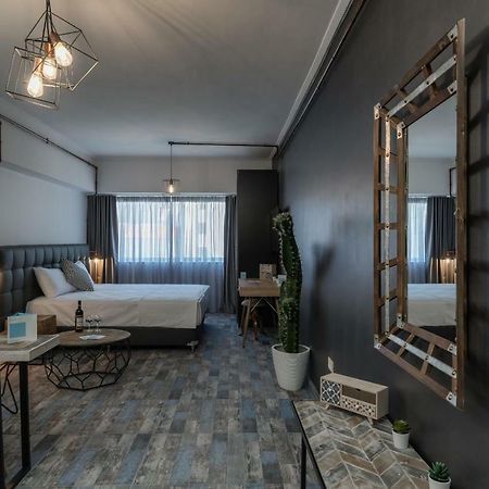 Superb Industrial Style Lodge Heart Of Athene Buitenkant foto