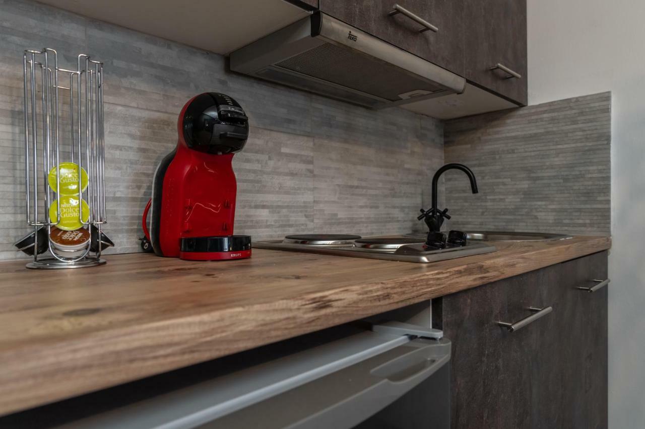 Superb Industrial Style Lodge Heart Of Athene Buitenkant foto