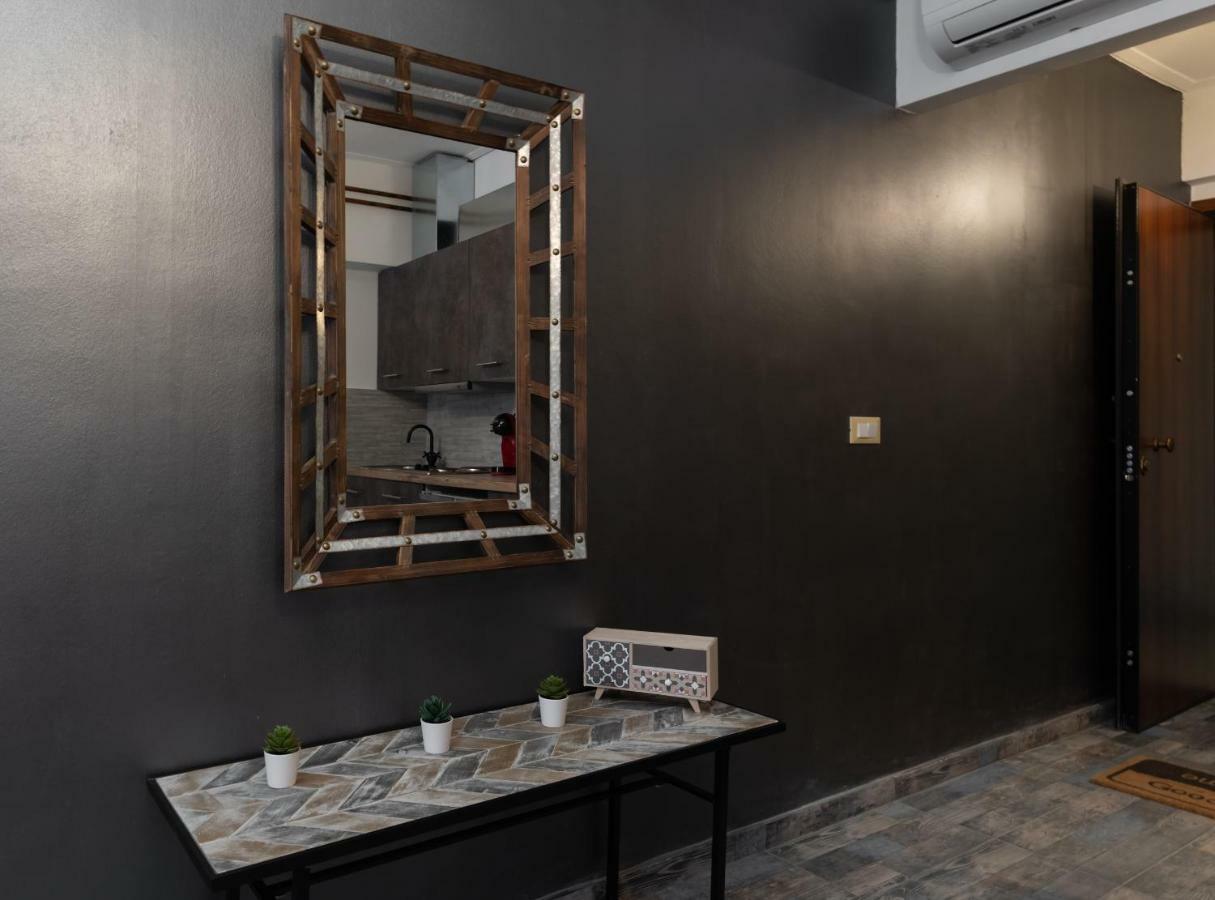 Superb Industrial Style Lodge Heart Of Athene Buitenkant foto