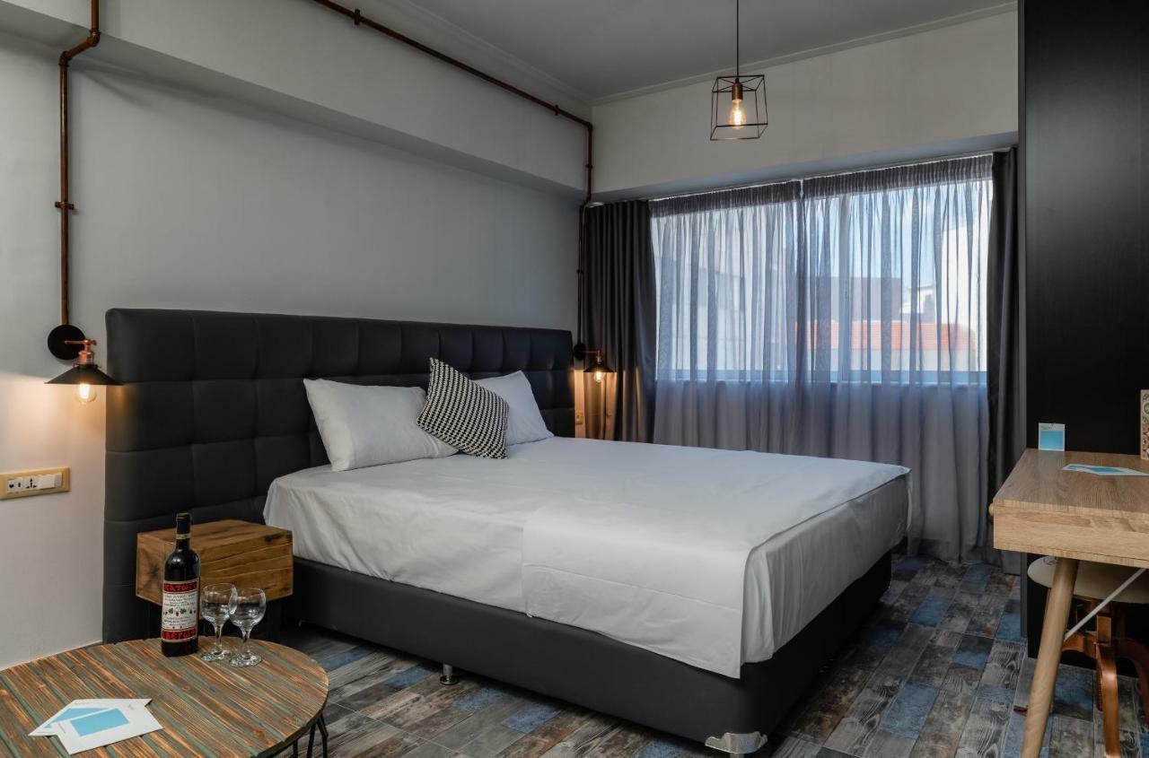 Superb Industrial Style Lodge Heart Of Athene Buitenkant foto