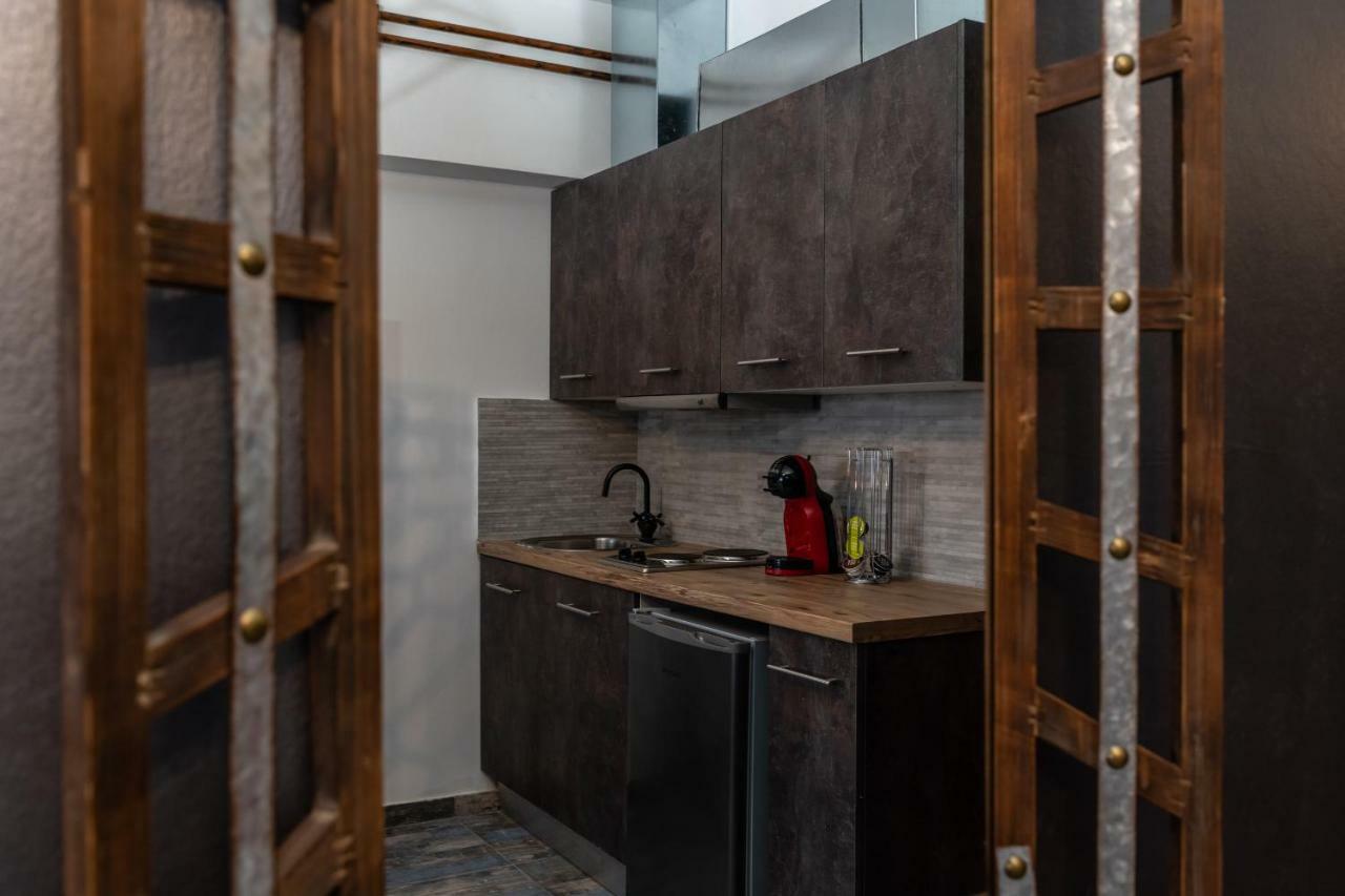 Superb Industrial Style Lodge Heart Of Athene Buitenkant foto