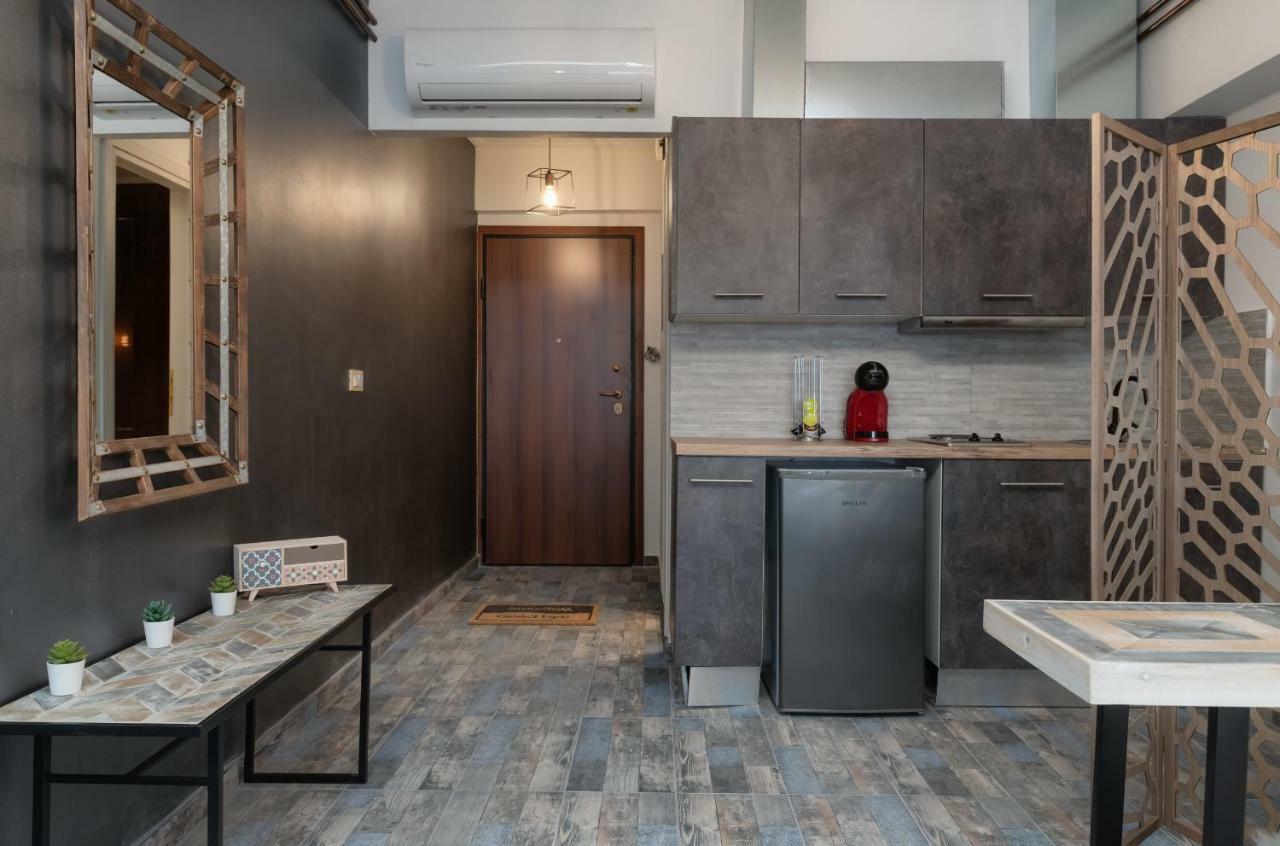 Superb Industrial Style Lodge Heart Of Athene Buitenkant foto