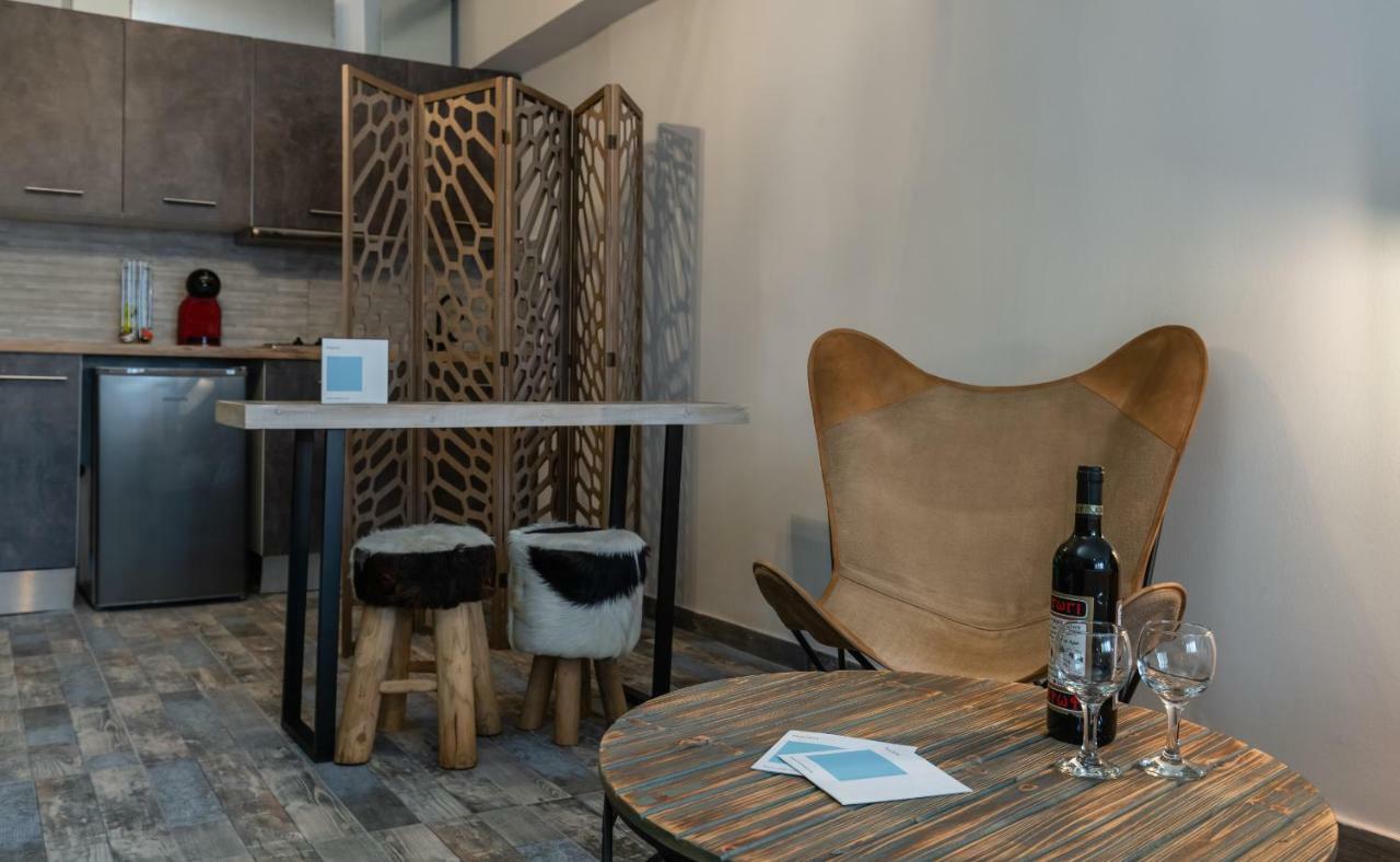 Superb Industrial Style Lodge Heart Of Athene Buitenkant foto
