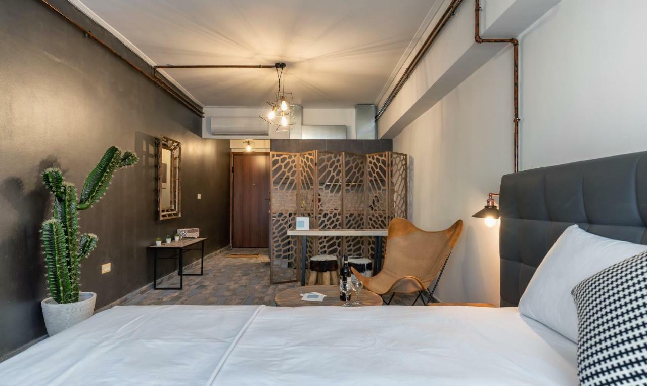 Superb Industrial Style Lodge Heart Of Athene Buitenkant foto